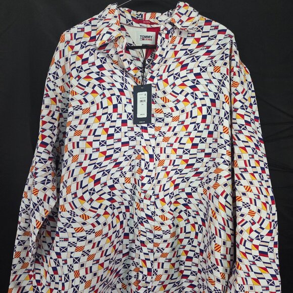 Tommy Hilfiger Other - NWT Tommy Jeans Shirt Mens Small White Archive Flag Print  Skate Fit Skateboard